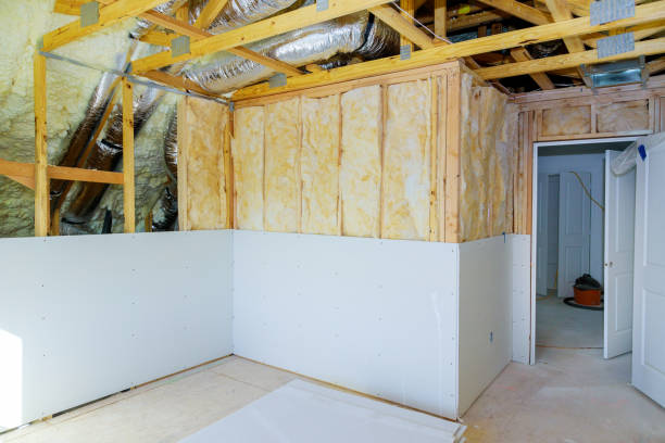 Best Spray Foam Insulation in Airport, CA
